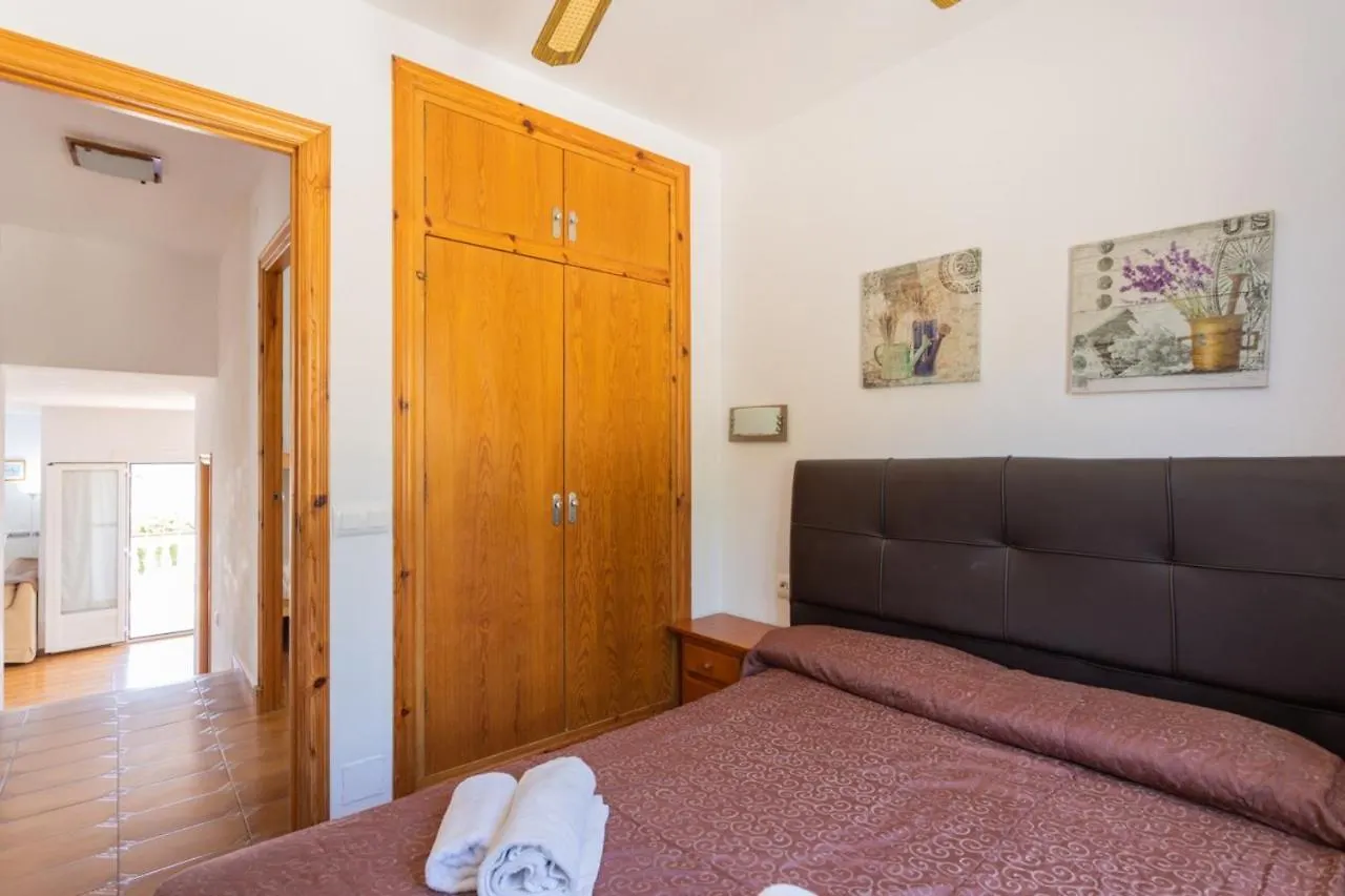 Villas 83A/B Nord, Sud, Son Bou 0*,  España