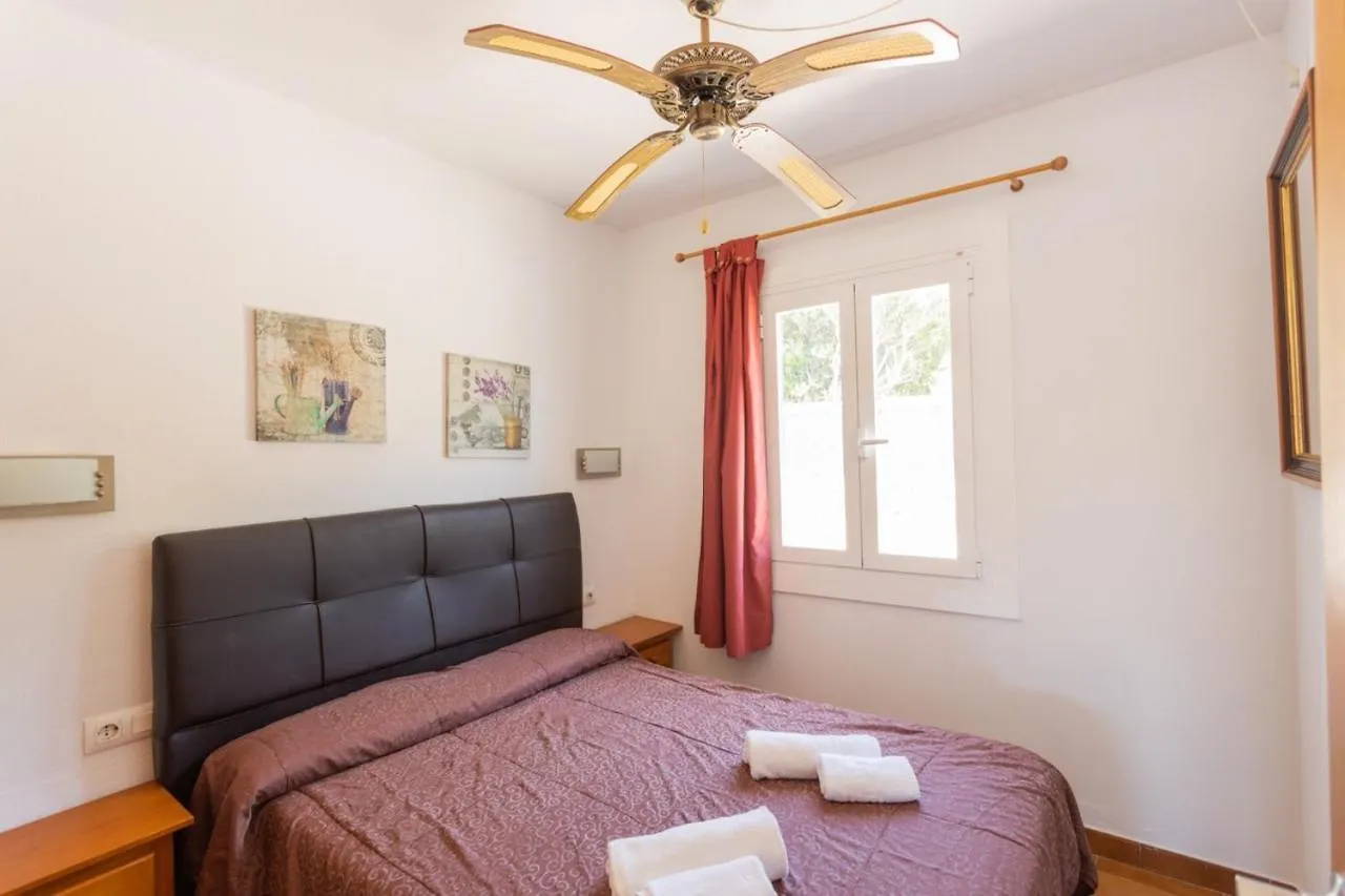Villas 83A/B Nord, Sud, Son Bou 0*,